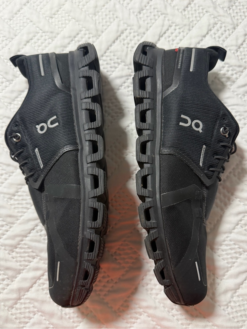 On Clouds Waterproof Men 11 Running Shoes Sneakers Sporty Athletic Activewear
